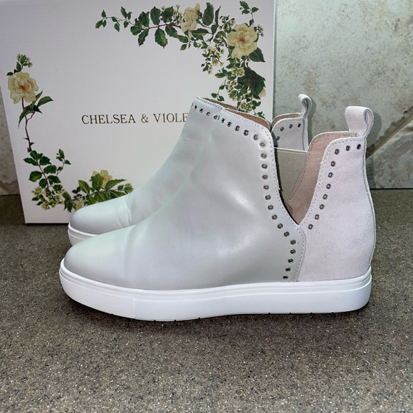 Chelsea & Violet Milo Suede & Leather Eyelet Wedge Sneakers LT Grey Size 8M - Picture 5 of 10